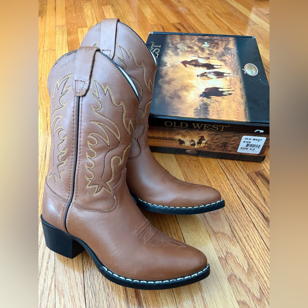 Old West Tan Leather Cowboy Boots sz 3 youth or 5 women’s